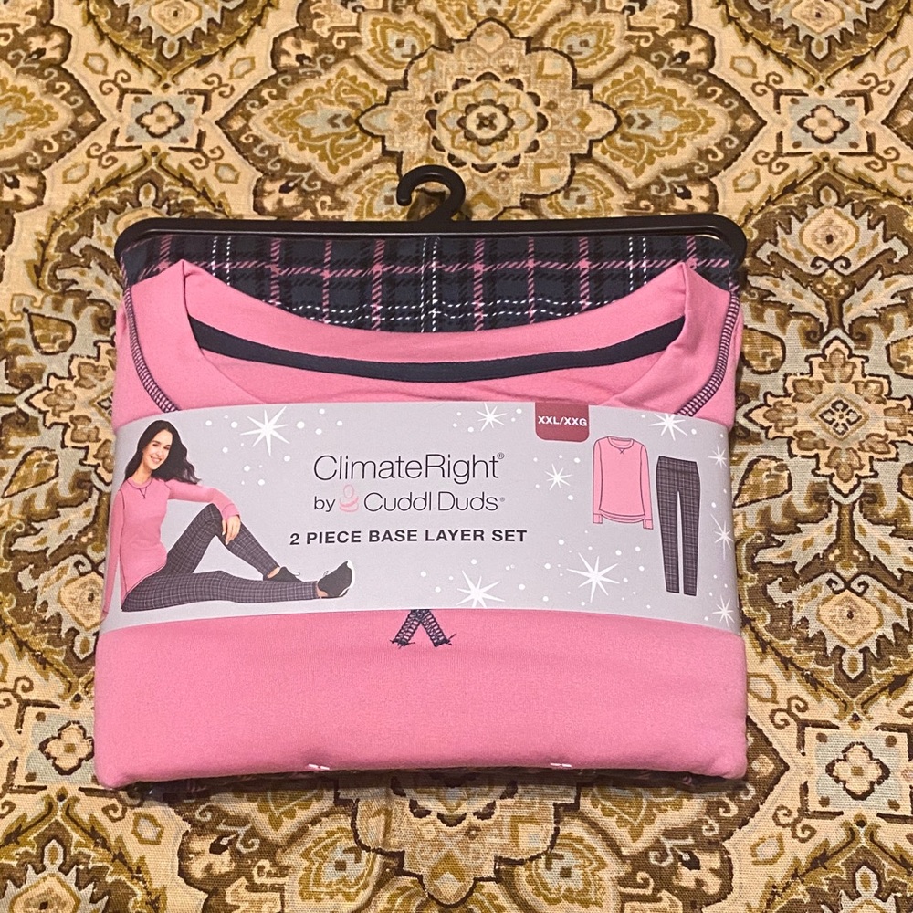 ClimateRight by Cuddl Duds Women’s Plus Top and Leggings, 2 Piece Base Layer Set